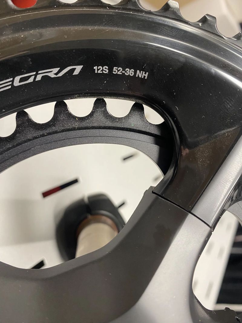 SHIMANO kliky ULTEGRA FC-R8100 integr.osa 2x12 bez BB misek