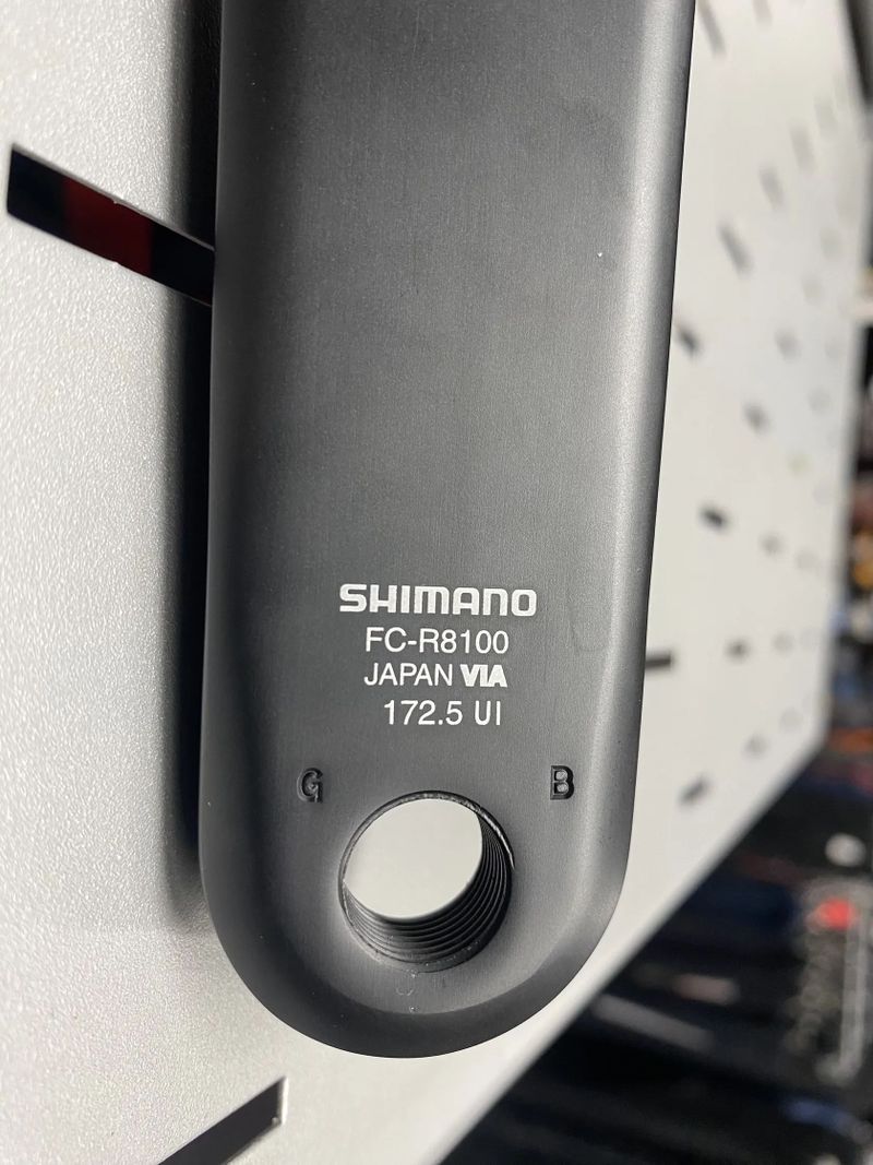 SHIMANO kliky ULTEGRA FC-R8100 integr.osa 2x12 bez BB misek