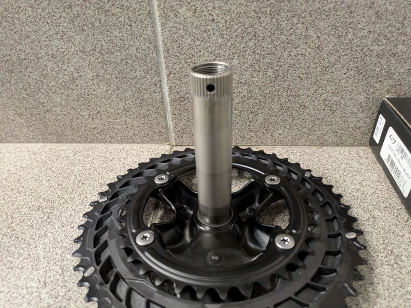 Kliky Shimano 105 R7100 50-34 165mm + Wattmetr Stages