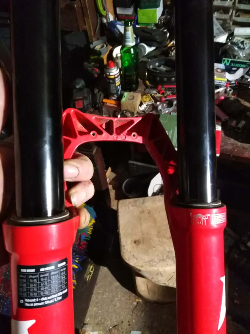 Marzochi Bomber Z1 na kole asi 4 mesice pouzivana !!!