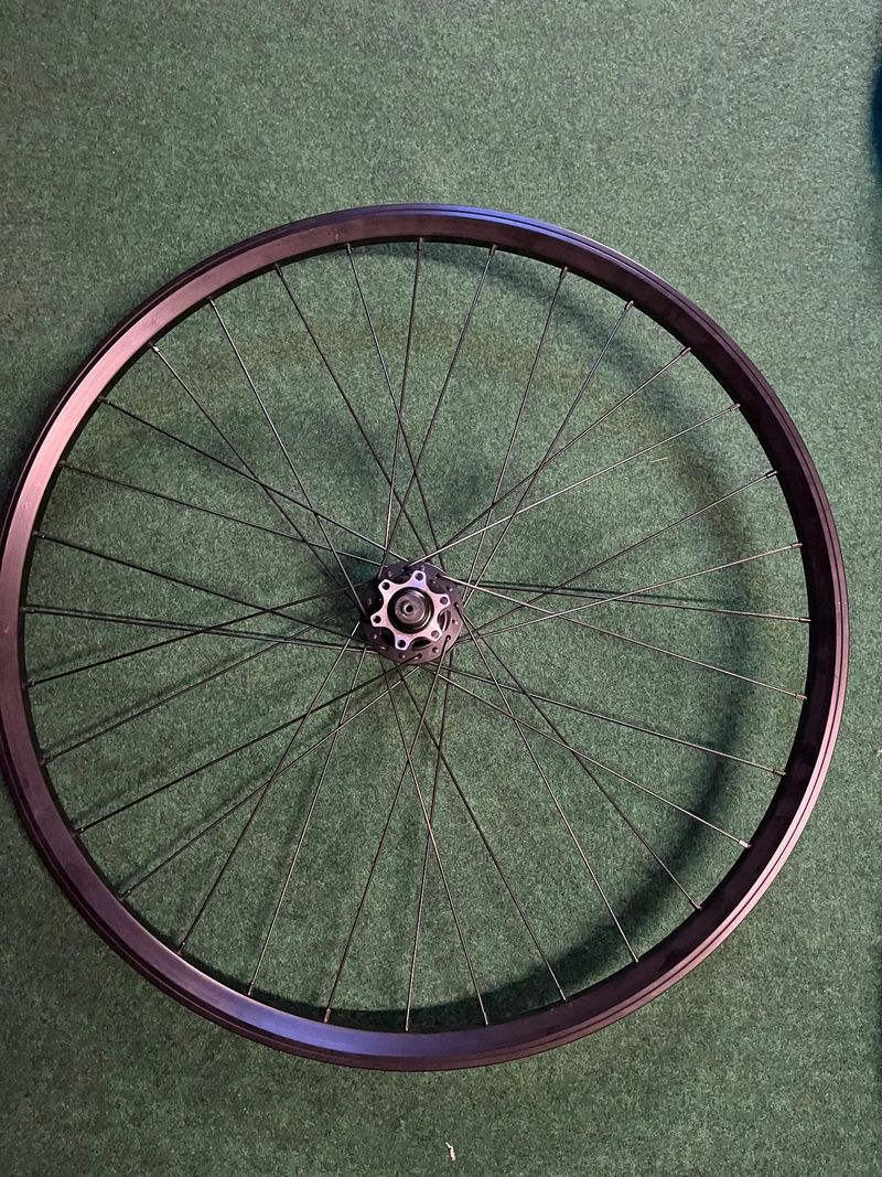 Prodám přední zapletené 26" MTB kolo