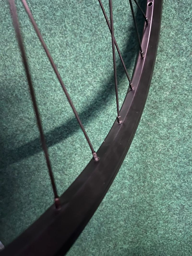 Prodám přední zapletené 26" MTB kolo