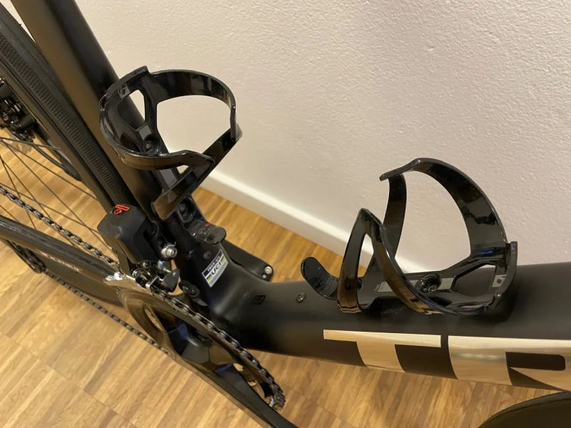 Trek Madone SL 6 Gen 8 Di2 Shimano 105 vel. XL (na postavu 188 cm - 213 cm)