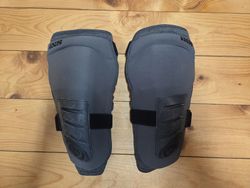 Prodám chrániče kolen IXS Trigger vel. M
