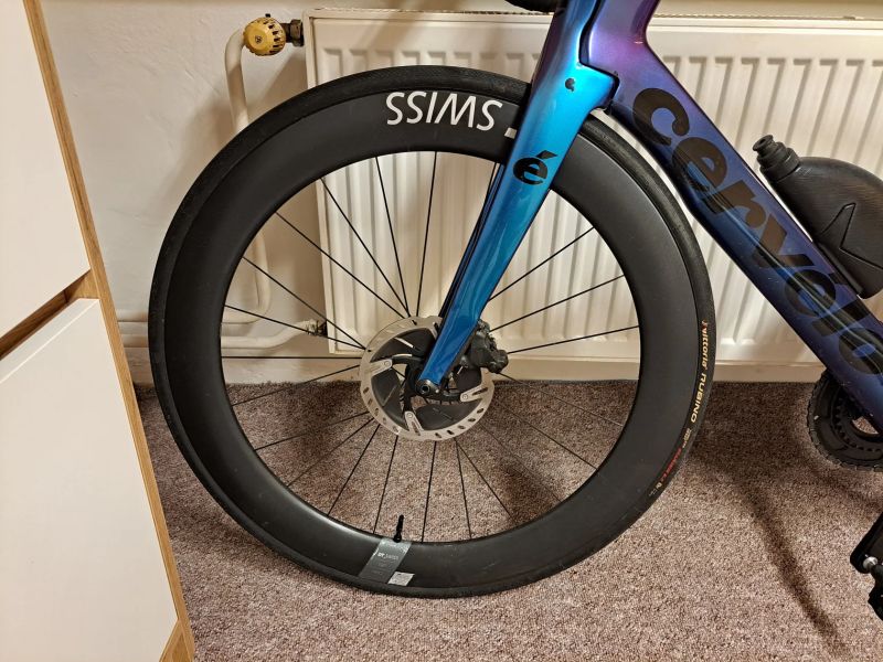 Zapletené kolo DT Swiss ARC 1400 Dicut DB - 62 tubeless ready 700C