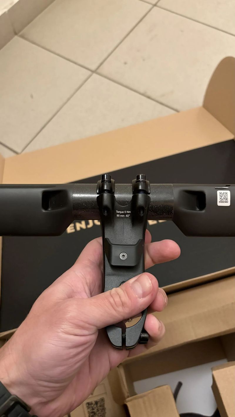 Řídítka Deda Superzero RS Carbon