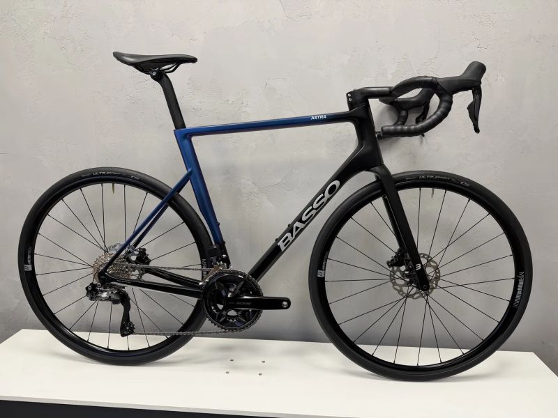 Silniční kolo Basso Astra, Shimano 105 Di2, vel. 56