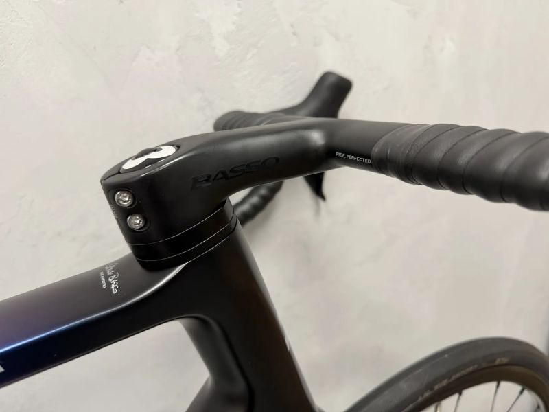 Silniční kolo Basso Astra, Shimano 105 Di2, vel. 56