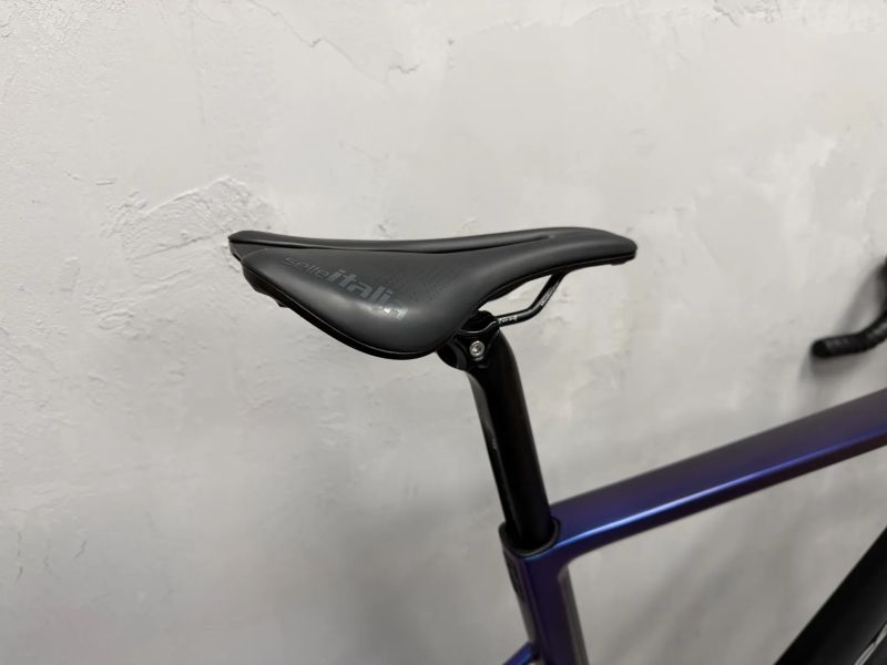 Silniční kolo Basso Astra, Shimano 105 Di2, vel. 56