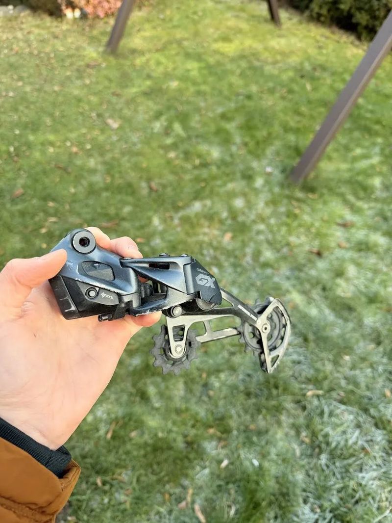 SRAM GX Eagle AXS – elektrická přehazovačka