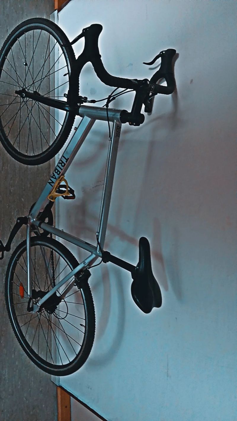 Prodám Silniční kolo značky Triban