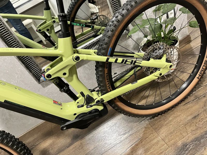 Cube Stereo Hybrid SL HPC 140 750w