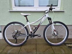 Juniorské kolo Specialized 26, vel.S, převody 1x10