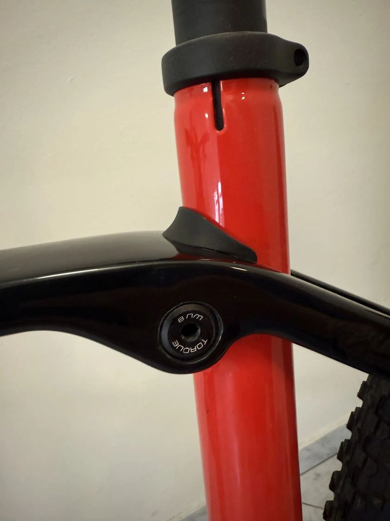 Trek Procaliber 9.6 (XL) – Downcountry Tuning za 32 tis., Vidlice Marzocchi Z2 120mm