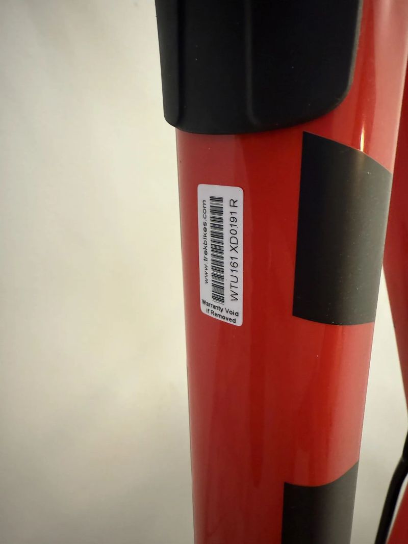 Trek Procaliber 9.6 (XL) – Downcountry Tuning za 32 tis., Vidlice Marzocchi Z2 120mm