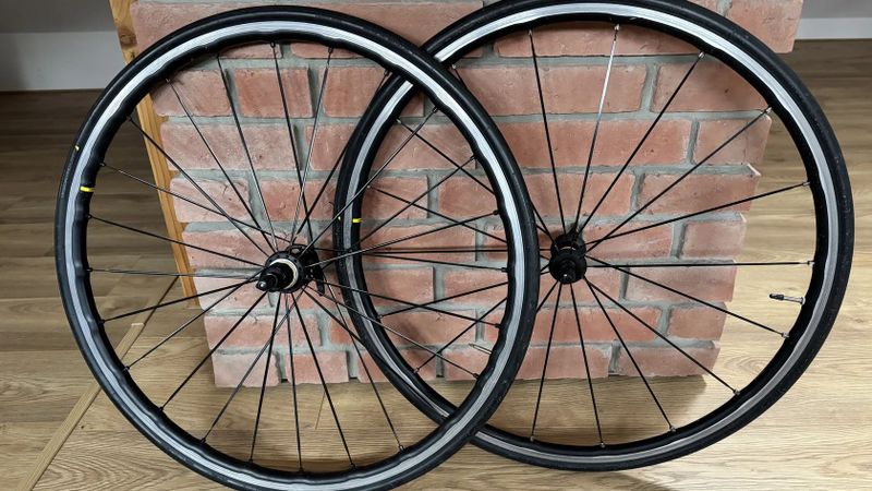 Prodám zapletená kola Mavic Ksyrium SL. 