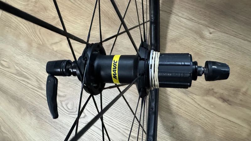 Prodám zapletená kola Mavic Ksyrium SL. 