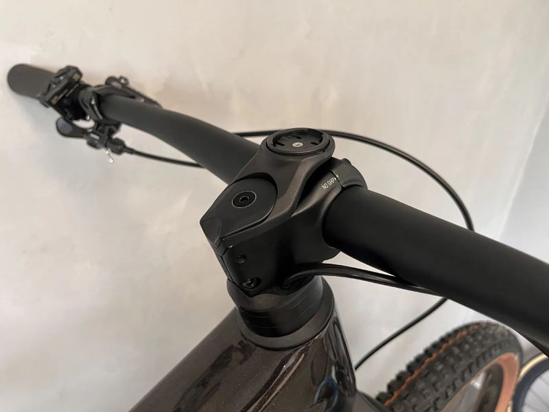 Elektrokolo ORBEA RISE SL M10 420Wh, váha 18,5kg