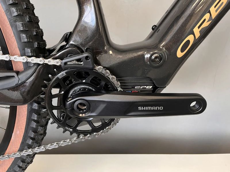 Elektrokolo ORBEA RISE SL M10 420Wh, váha 18,5kg