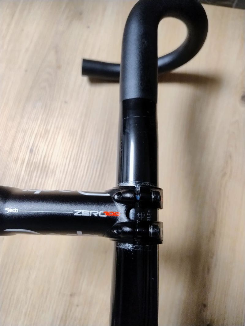 Řidítka a představec Deda Zero 100