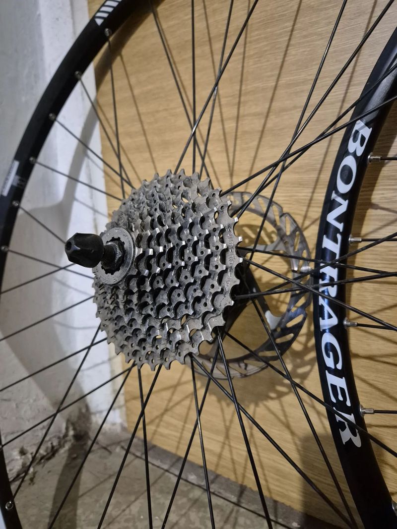 Zapletená kola 29' BONTRAGER- rychloupínák