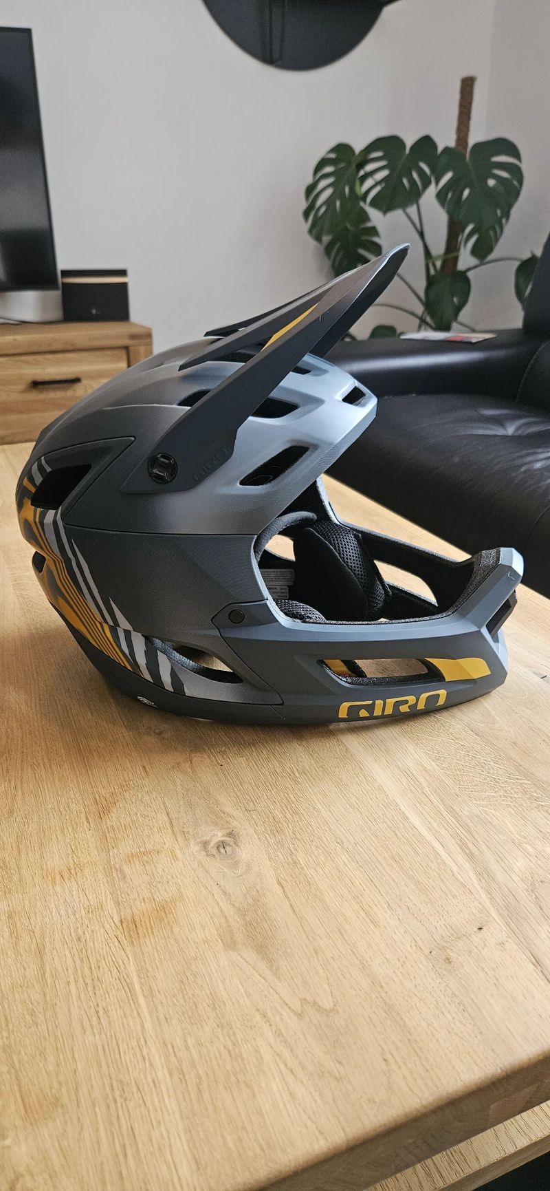 Giro Coalition spherical