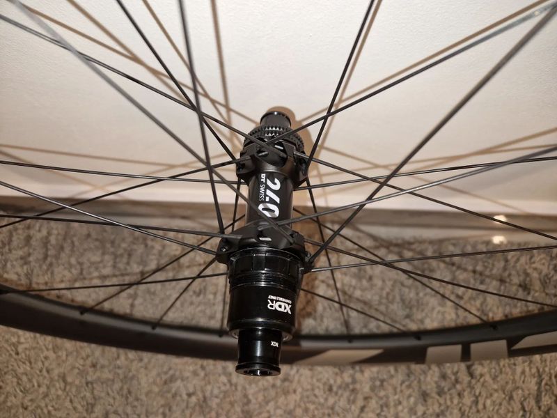 Gravel kolesa 1315g 27mm inner