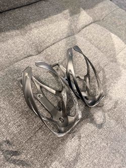 Karbonové košíky S-Works Rib cage - za za oba!!