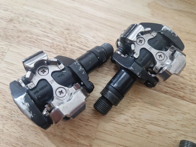 Pedaly Shimano XTR a XT a obyc