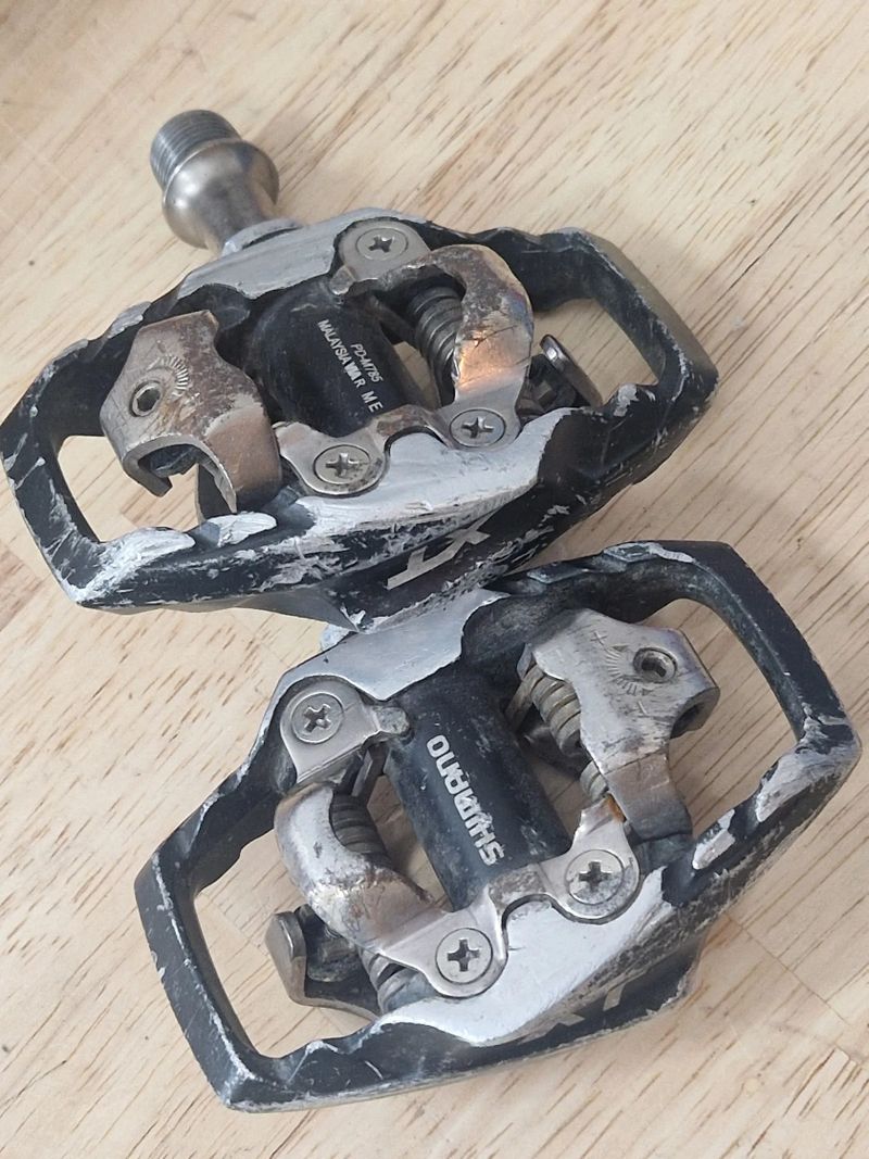 Pedaly Shimano XTR a XT a obyc