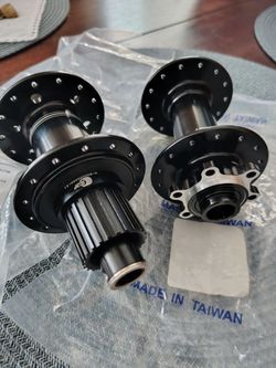 Prodám nové boost náboje Force Team 28d / brzdy 6d / 12s microspline