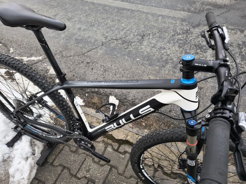 KARBONOVÉ HORSKÉ KOLO BULLS ,., SHIMANO XT