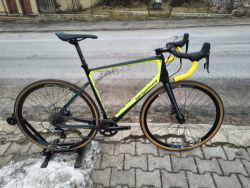 KARBONOVÉ GRAVEL KOLO .,.PC : 70 000 Kč ,JAKO NOVÉ