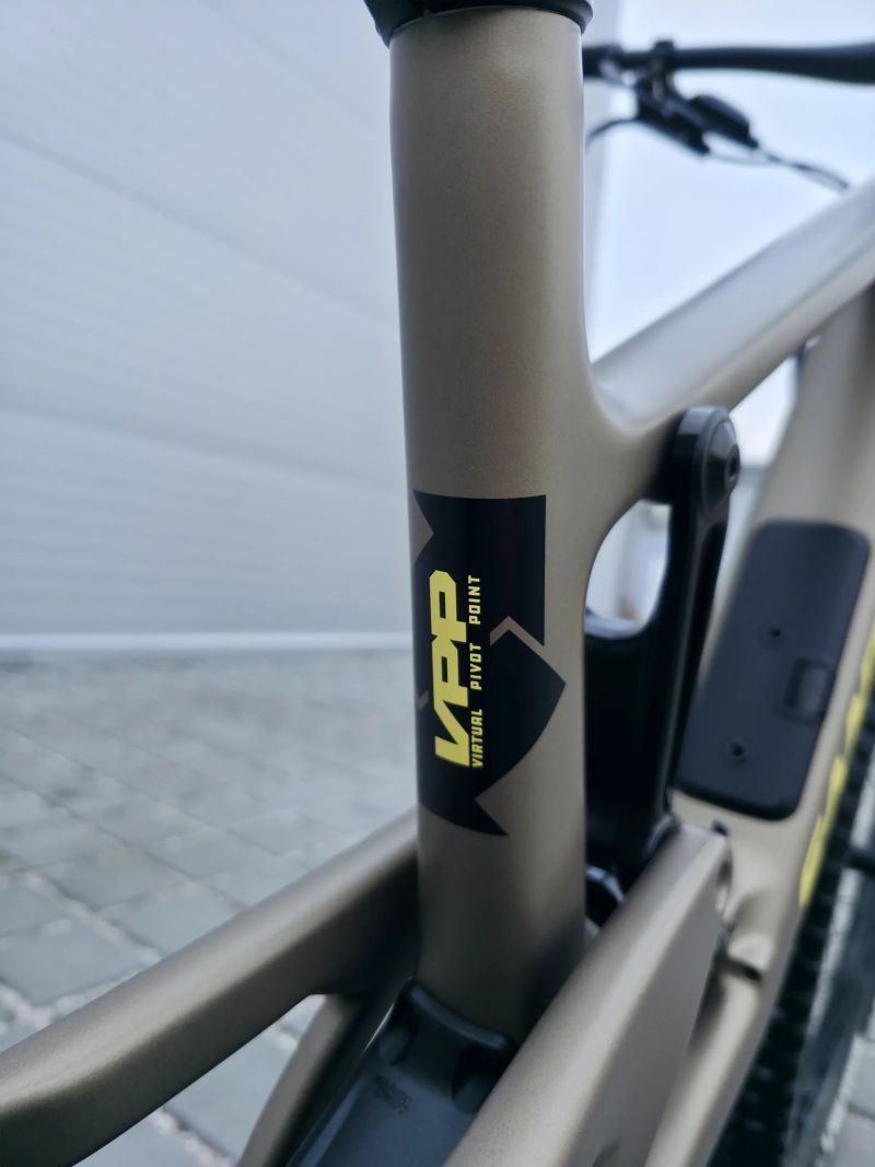 Santa Cruz 5010 C V5 2023 Mullet 29/27,5" – velikost M / SRAM GX Eagle AXS / RockShox Pike / Top 