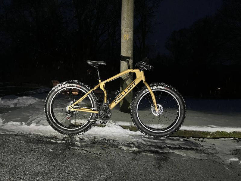 Fatbike Helliot - tlusté kolo / široké pláště - Zlatý