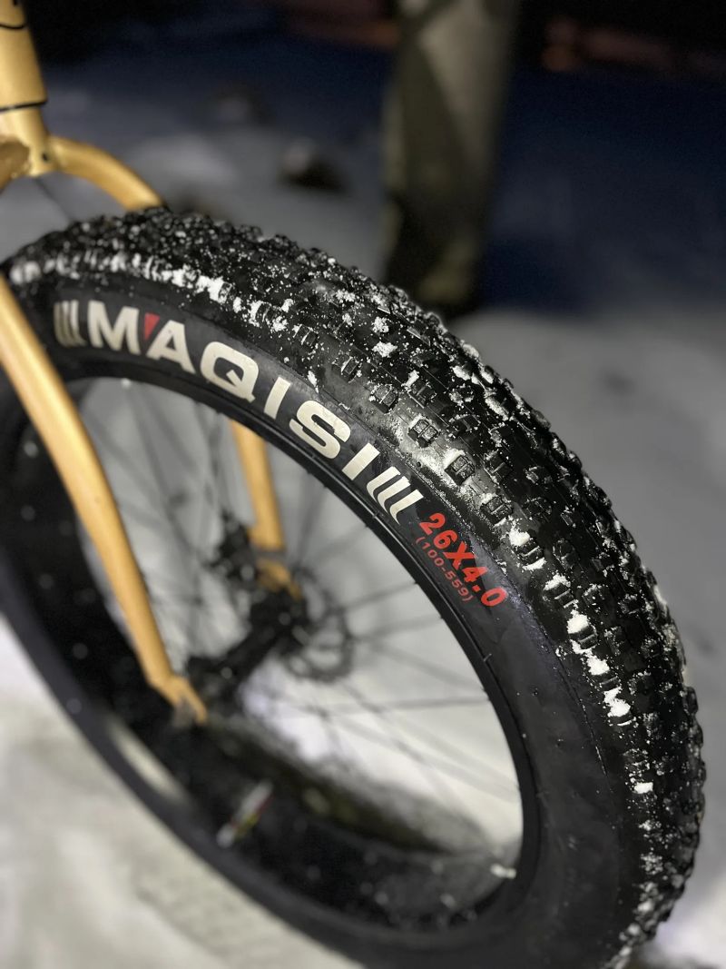 Fatbike Helliot - tlusté kolo / široké pláště - Zlatý