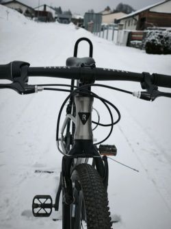 RASCAL 20 - barva Titanium