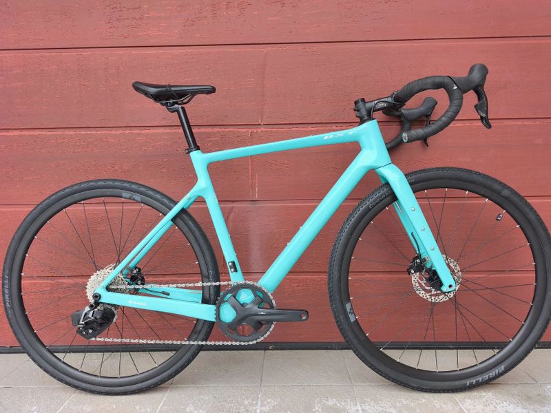 Karbonový gravel BXT , rival AXS, 54