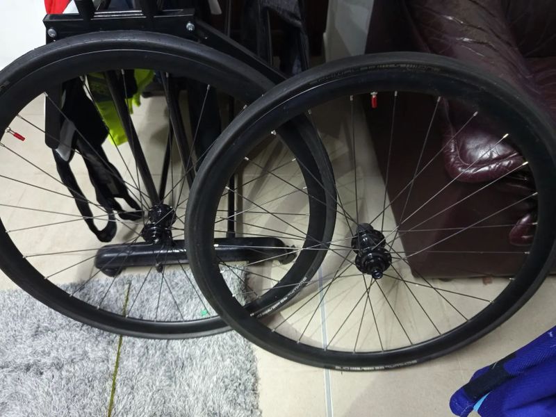 Zapletená kola+pláště 