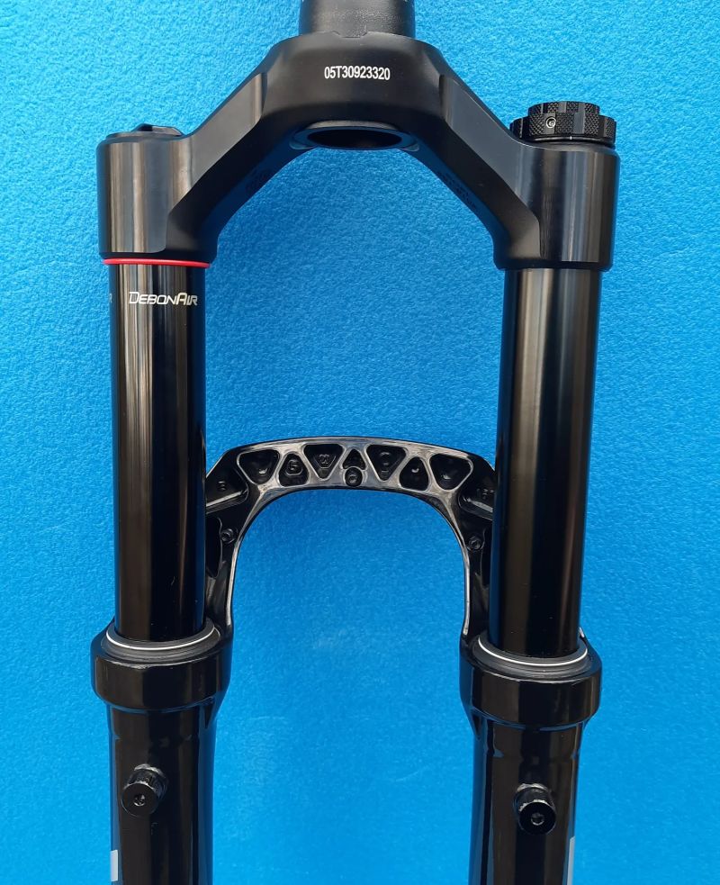 Vidlice RockShox Lyrik Ultimate Charger 3 RC2 (140mm)