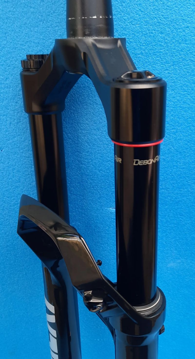 Vidlice RockShox Lyrik Ultimate Charger 3 RC2 (140mm)