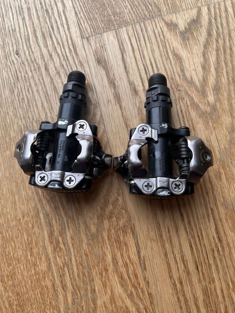 pedály Shimano PD-520