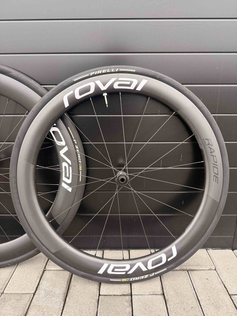 Karbonová zapletená kola Roval Rapide CL II - 1590g!