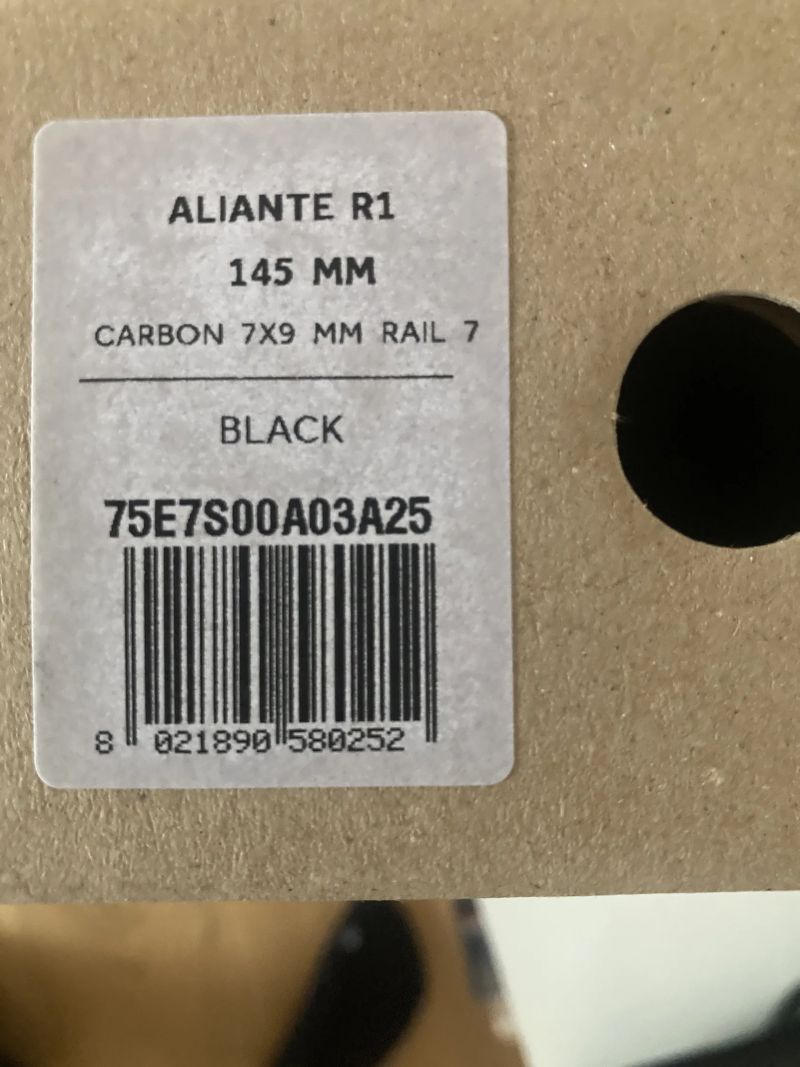 Selo Fizik Aliante R1