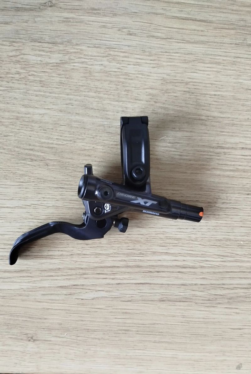 Prodám Novou Brzdovou Páku Shimano XT-8100 (práva)