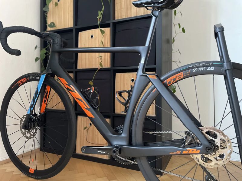 KTM Revelator Lisse Sonic Disc / vel.57 / zánovní stav