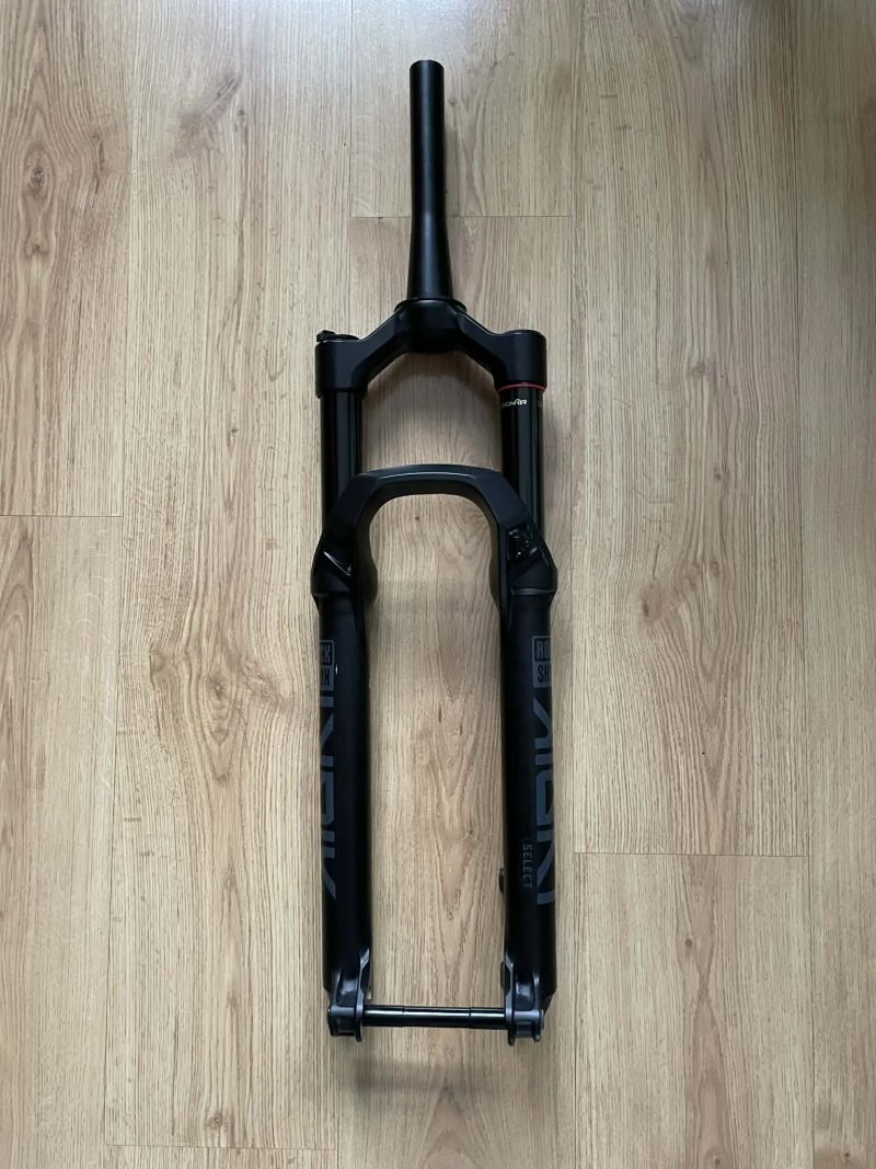 Zánovní vidlice 29" Rock Shox Lyrik Select RC, Boost, 150 mm, sloupek 19 cm