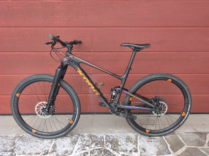 Kona Hei Hei race suprame L, karbonova kola, XX1