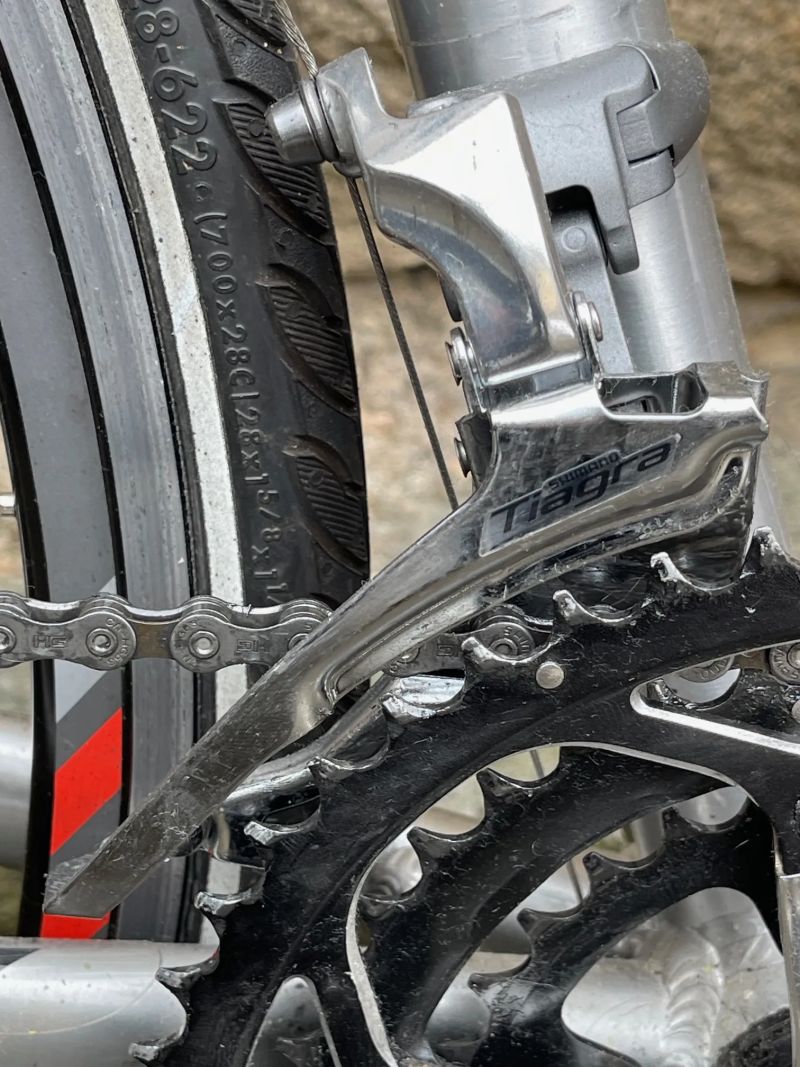 Trek 1200 SL řazení Shimano Tiagra/Sora 3x9, velikost 58