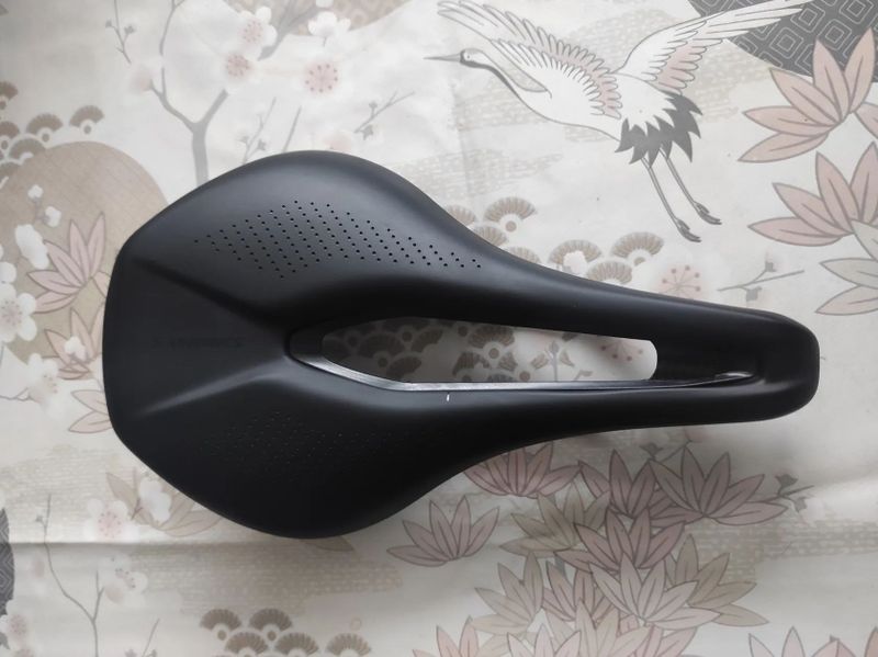 Prodám sedlo s works power- carbon